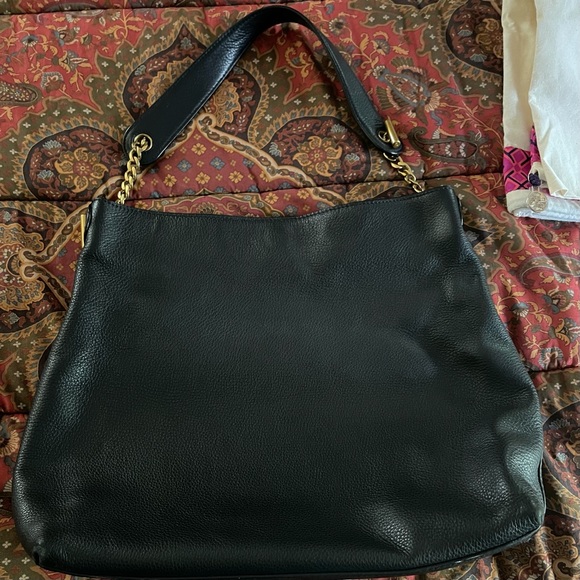 Black leather Tory Burch Chelsea Hobo tote - Picture 2 of 7